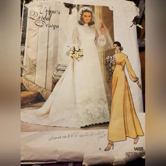 （専用）洋書　VOGUE WEDDINGS BRIDES DRESS Amazon.com: Vogue Weddings: Brides, Dresses, Designers